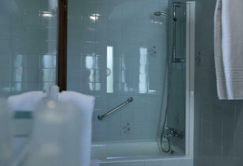 Standard Room, Playa De Las Catedrales