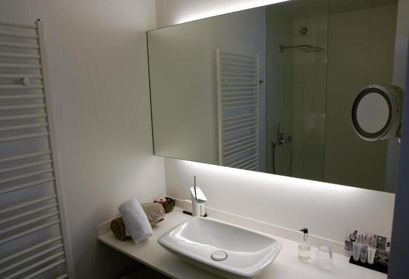 Comfort room with terrace, B&b Villa Tartine