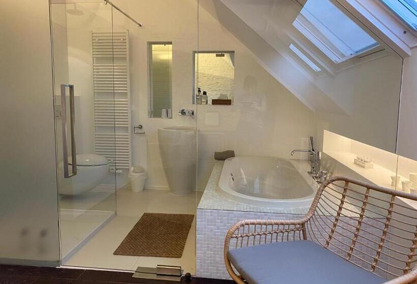 コンフォートルーム, B&b Villa Tartine