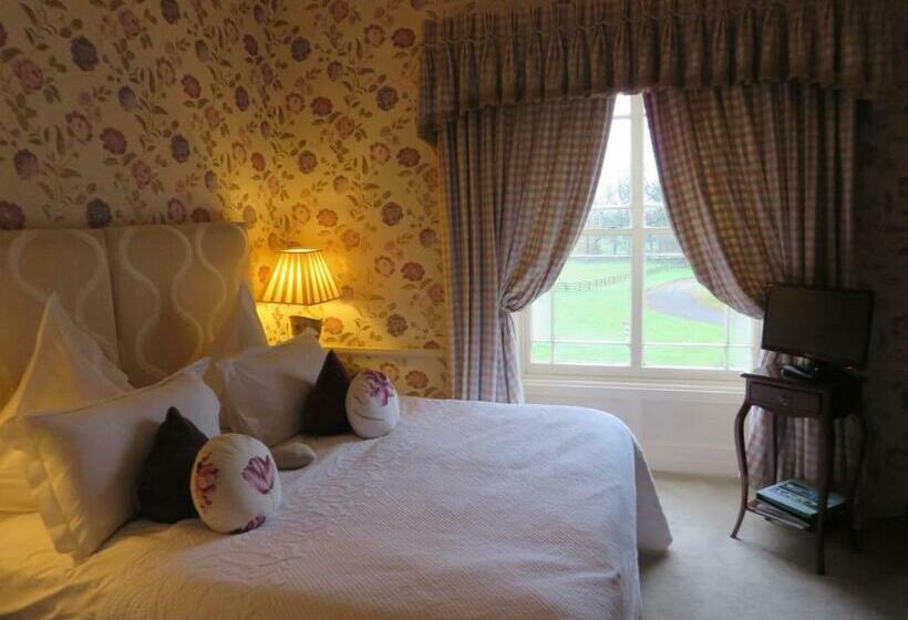 اتاق سوپریور با تخت بزرگ, Tankardstown