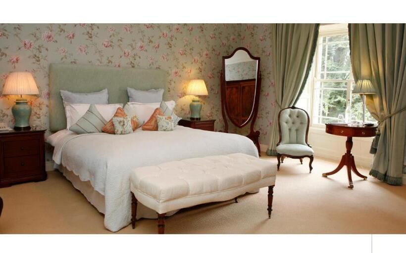 اتاق سوپریور با تخت بزرگ, Tankardstown