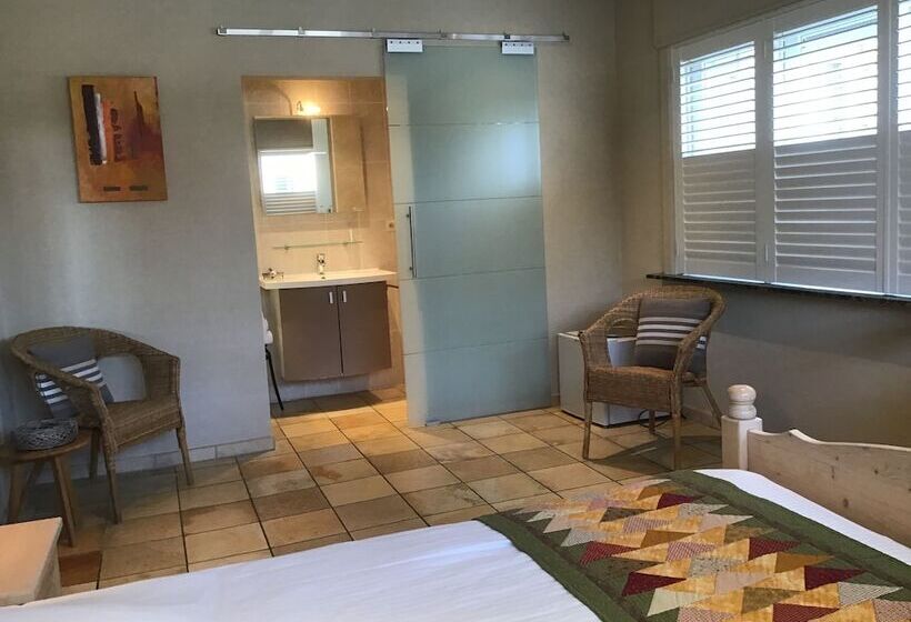 标准间, B&b Wisteria