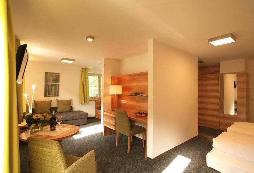 Полулюкс с Балконом, Quality Hosts Arlberg   Hotel Goldenes Kreuz B&b