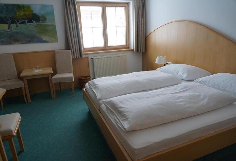 Номер Стандарт, Quality Hosts Arlberg   Hotel Goldenes Kreuz B&b