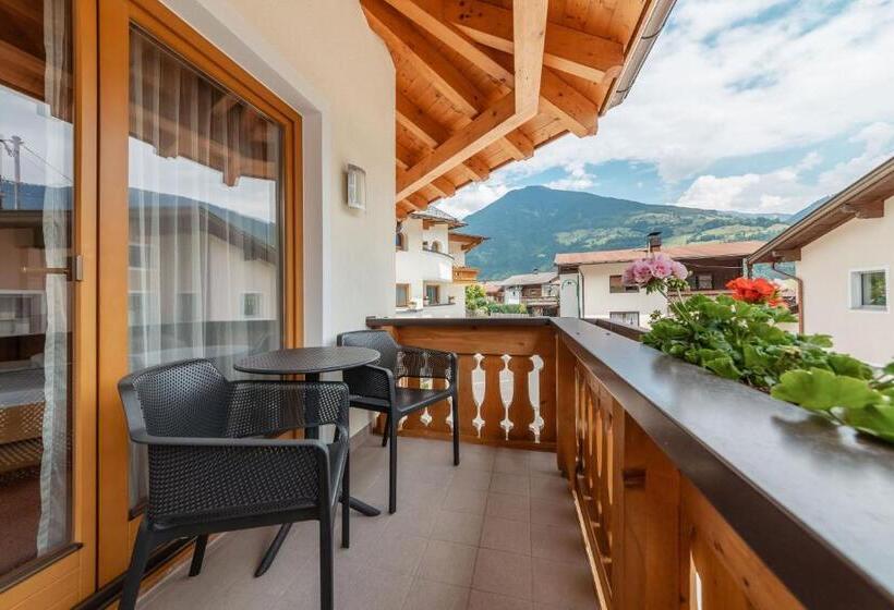 スーペリアールーム, Kräuterhotel Hochzillertal