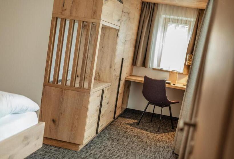 Номер Superior, Kräuterhotel Hochzillertal