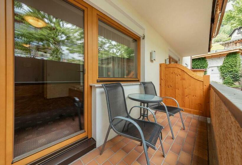 غرفة كمفورت مع بلكونة, Kräuterhotel Hochzillertal