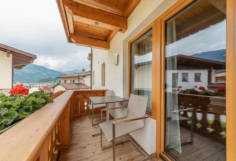 Номер Superior, Kräuterhotel Hochzillertal