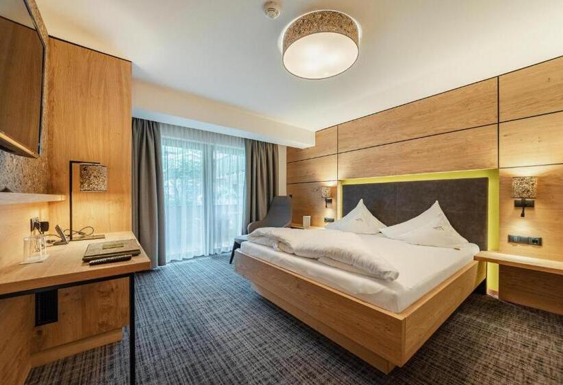 スーペリアールーム, Kräuterhotel Hochzillertal