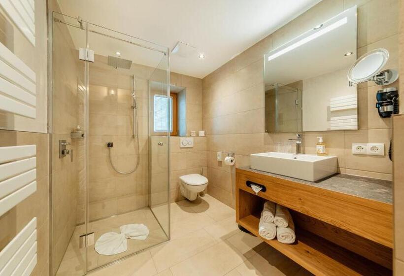 Номер Superior, Kräuterhotel Hochzillertal
