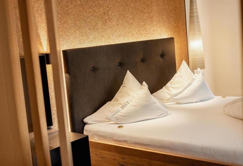 Трехместный Номер Superior, Kräuterhotel Hochzillertal