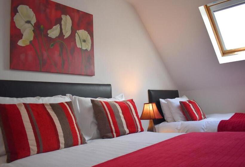 חדר סטנדרט לשלושה, The Meadows B&b