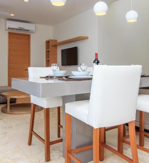 1 Szobás Apartman Terasszal, A Nah Apartments, Rooftop Pool, Walking Distance To 5th Avenue