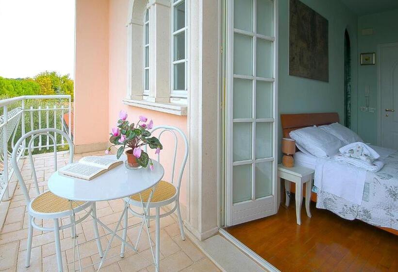 اتاق استاندارد با بالکن, B&b Belvedere