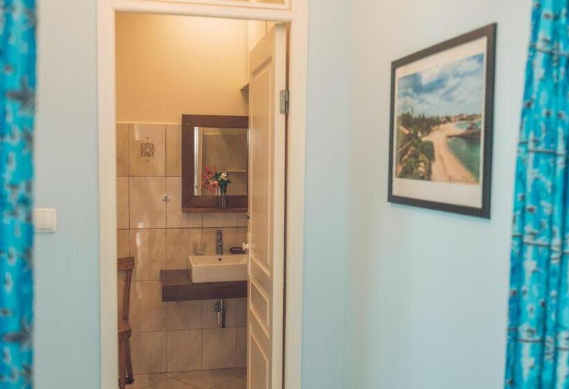 اتاق استاندارد, Casa Strela B&b Tarrafal