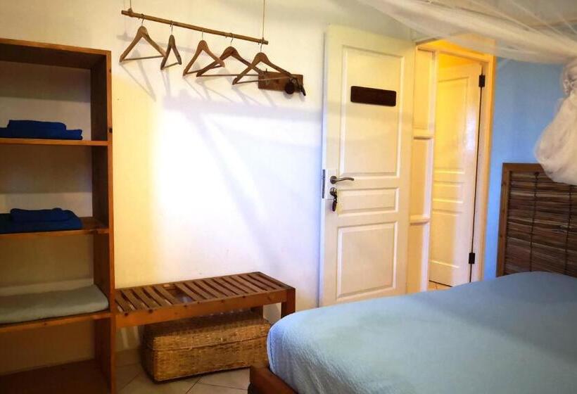 Standard room with outdoor bath, Casa Strela B&b Tarrafal