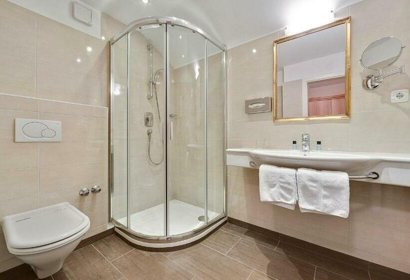 스탠다드 룸, Gasthof Hotel Hauslwirt