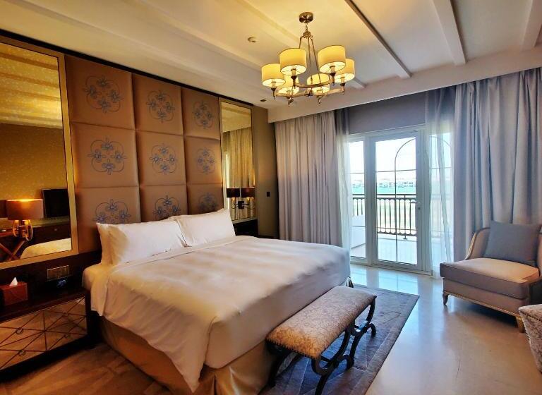 带观景的豪华间, Al Habtoor Polo Resort