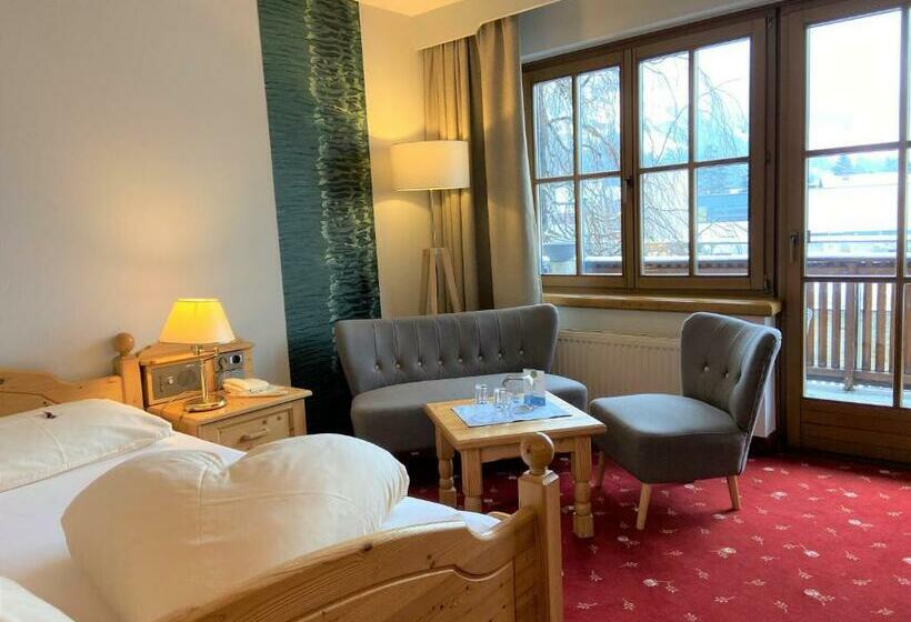 带阳台的高级房间, Landhotel Lindenhof