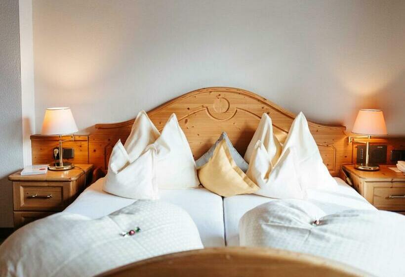 バルコニー付きスーペリアルーム, Landhotel Lindenhof