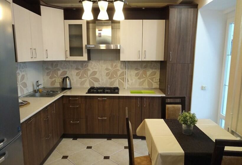 １ベッドルームのデラックスアパートメント, Mini Hotel Euro