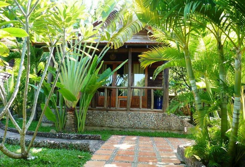 بنجلو سوبيريور, Raingsey Bungalow