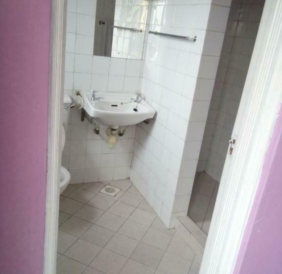 Standard Room, Southern Blue