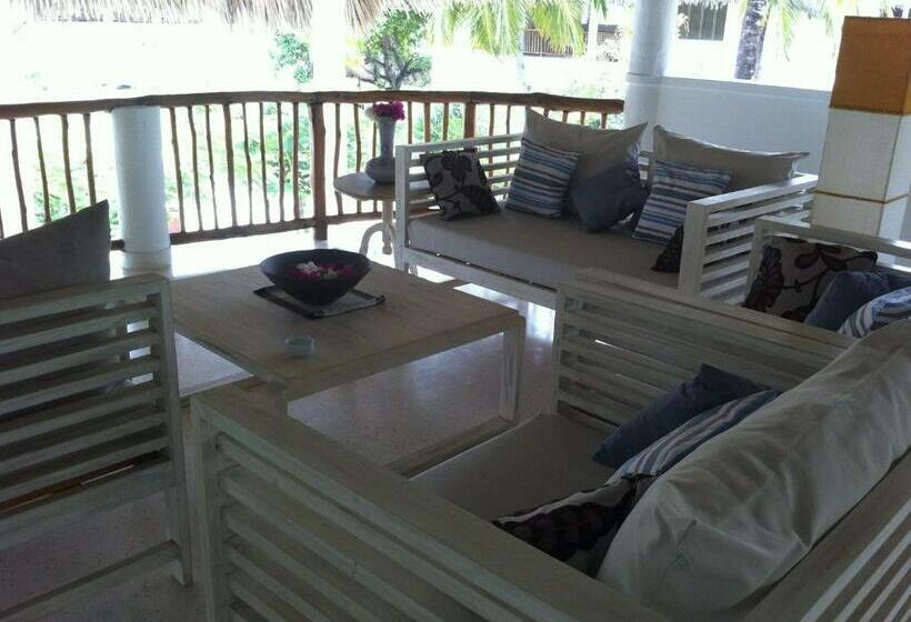 سوئیت با بالکن, Kola Beach Resort