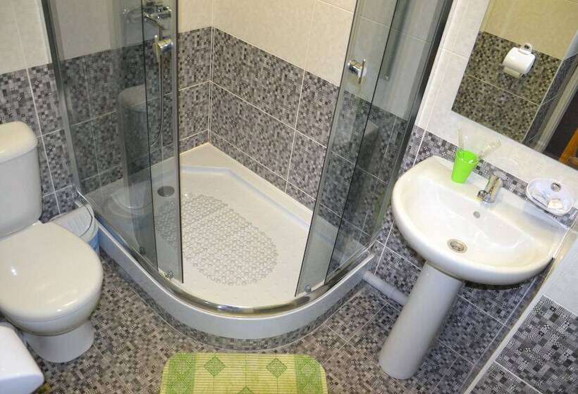 スイート, Mini Hotel Euro