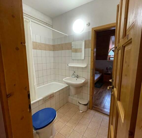 Номер Стандарт, Katalinkert Panzió