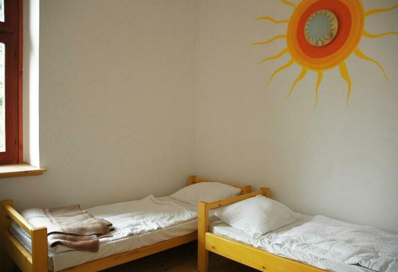 Номер Стандарт, Hullam Hostel