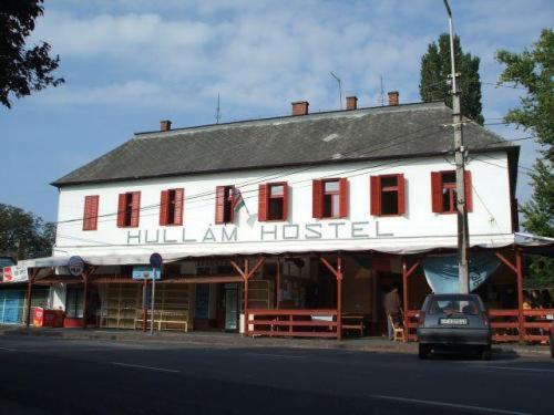 Трехместный Номер Стандарт Совместная Ванная, Hullam Hostel