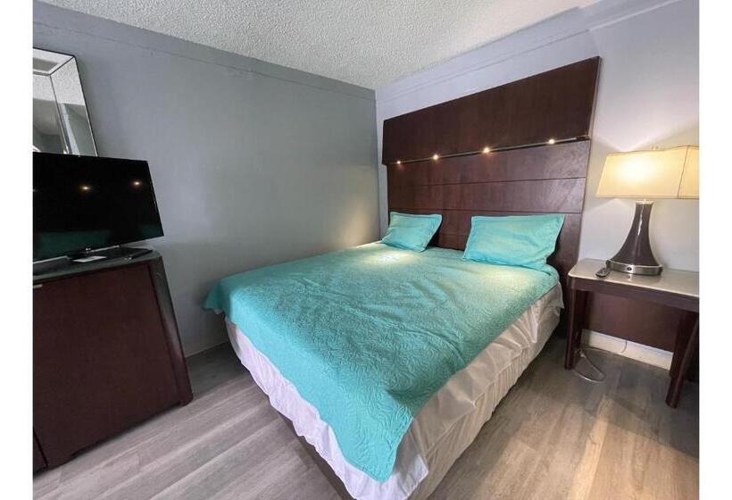 اتاق استاندارد با تخت بزرگ, Lamplighter Inn By Oyo Charlotte Airport Area