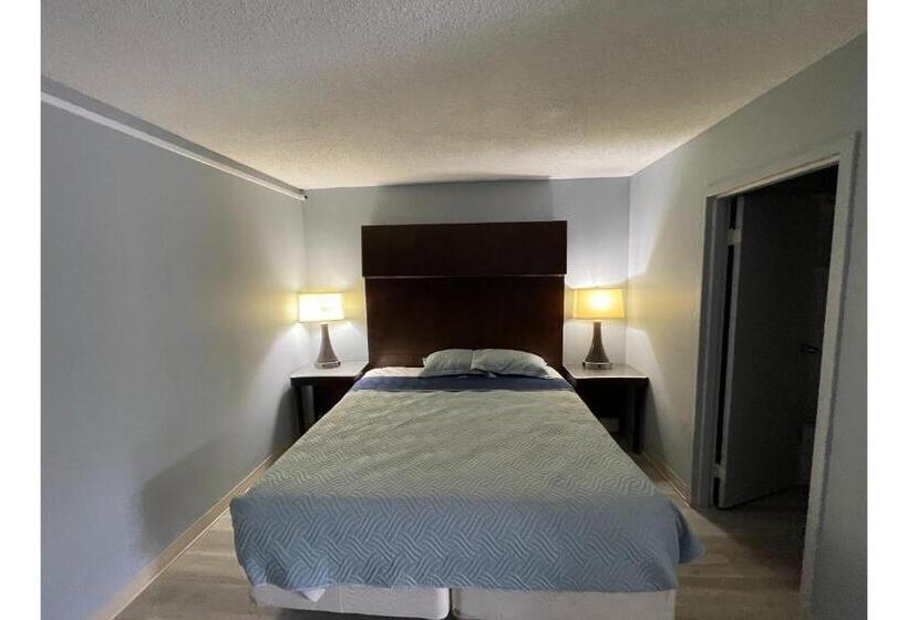 اتاق استاندارد با تخت بزرگ, Lamplighter Inn By Oyo Charlotte Airport Area