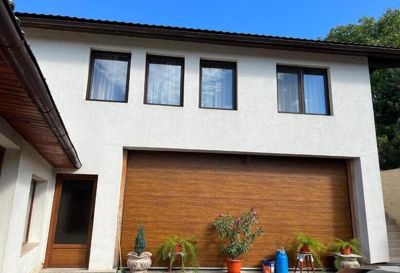 خانه 2 خوابه, Casa Rafael