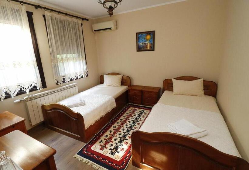 اتاق استاندارد, Family Hotel Arbanashka Sreshta
