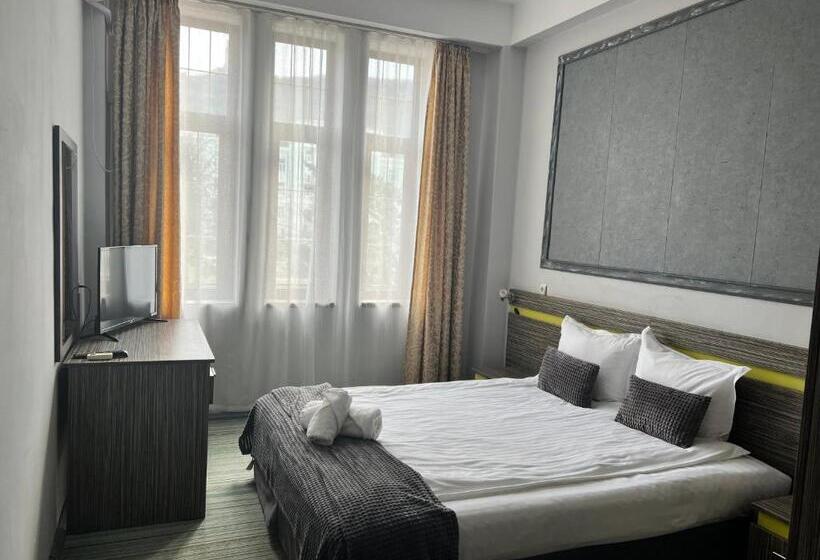 침실 1개 아파트, Family Hotel Central