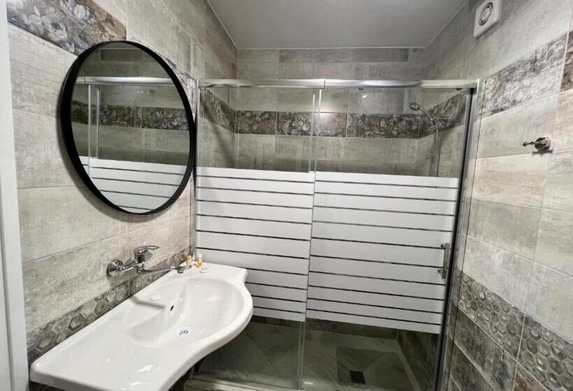 침실 2개 아파트, Family Hotel Central