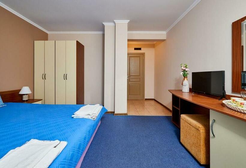 Номер Superior с Балконом, Family Hotel Electra