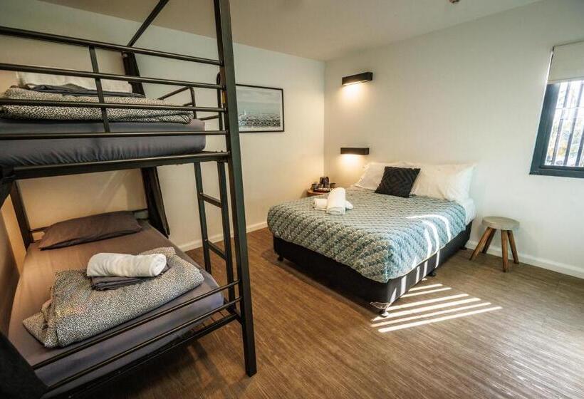 Quarto Estandar Banheiro Compartilhado, Yha Byron Bay
