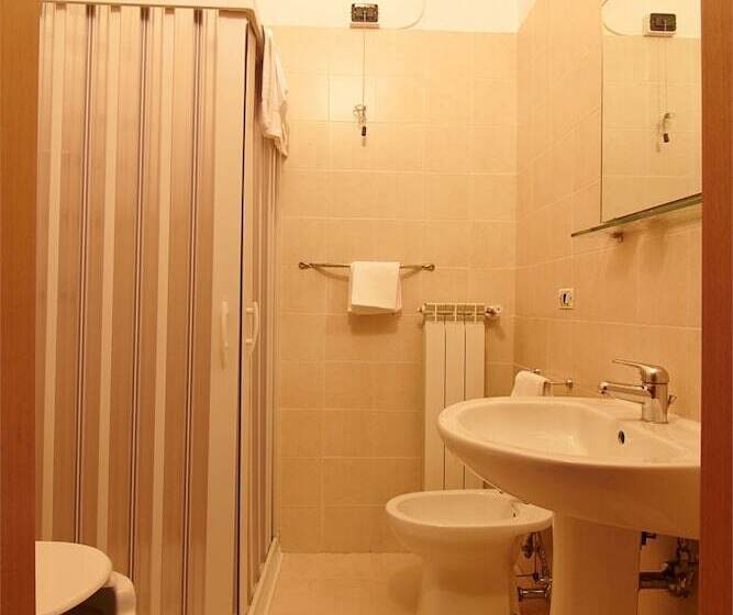 Трехместный Номер Базовый, Albergo Villa Bianca