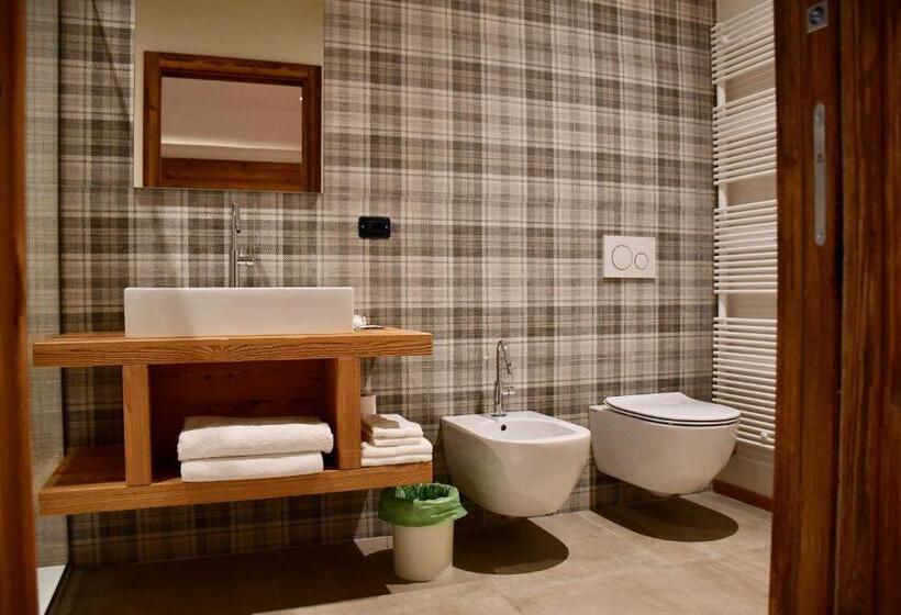 اتاق استاندارد سه نفره, Alpenrose Wellness