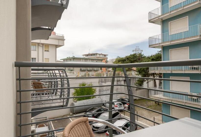 Quarto Estandar com Sacada, Riviera