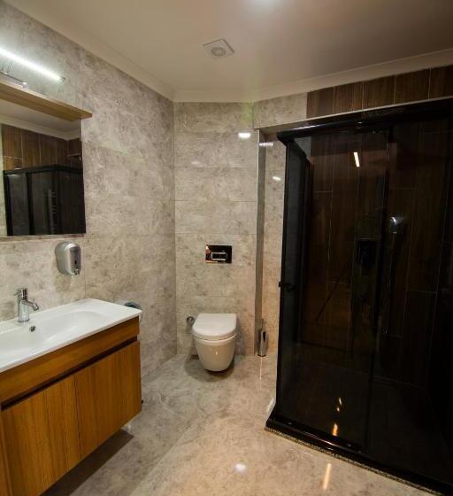 اتاق سوپریور با تخت بزرگ, Kervansaray Deluxe