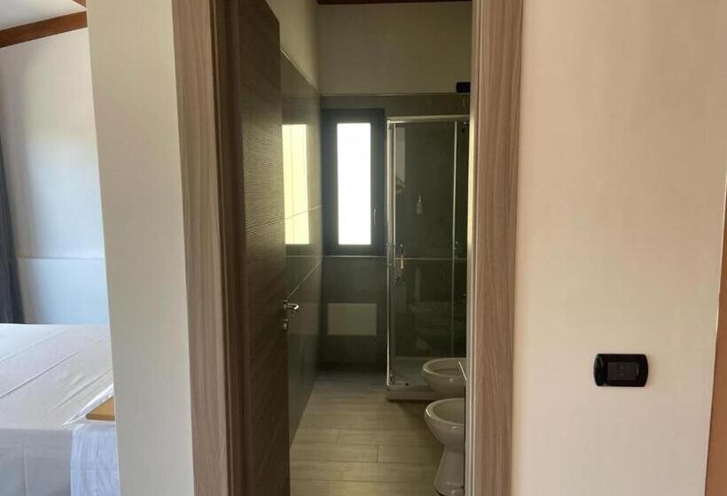 Номер Стандарт с Террасой, Il Vicoletto Bovalino   B&b