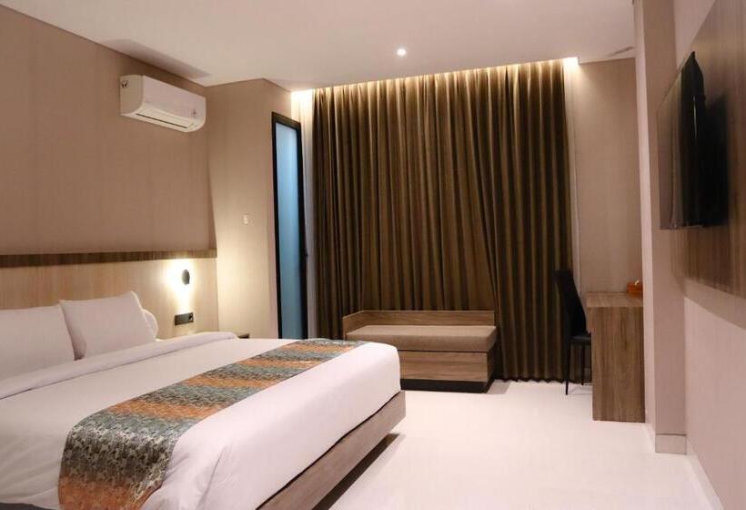 Номер Deluxe Кровать Кинг, Eno Front One Hotel Semarang