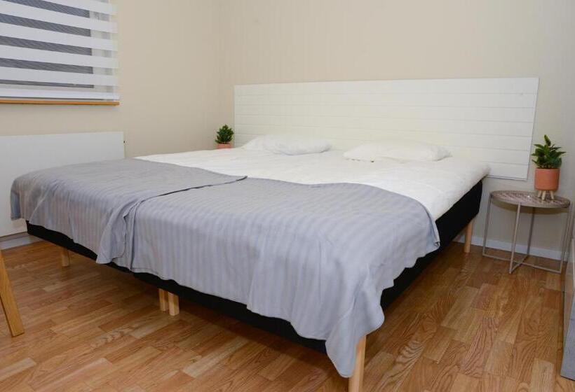 Номер Стандарт Совместная Ванная, Britz Hostel