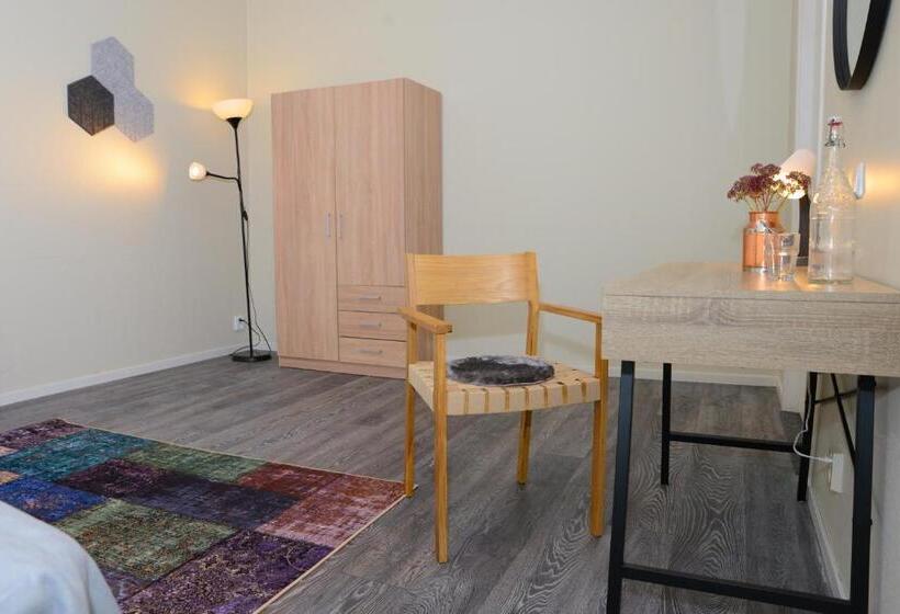 Номер Deluxe, Britz Hostel