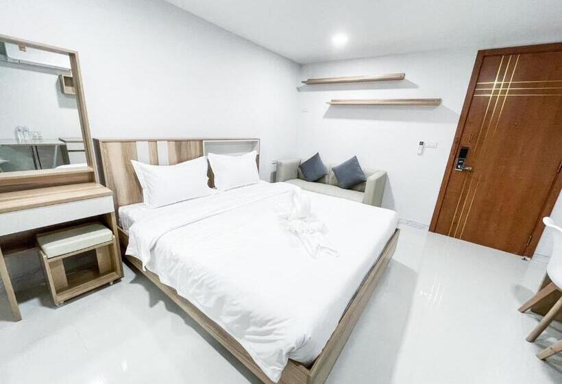 اتاق لوکس با تخت بزرگ, S&y Apartment