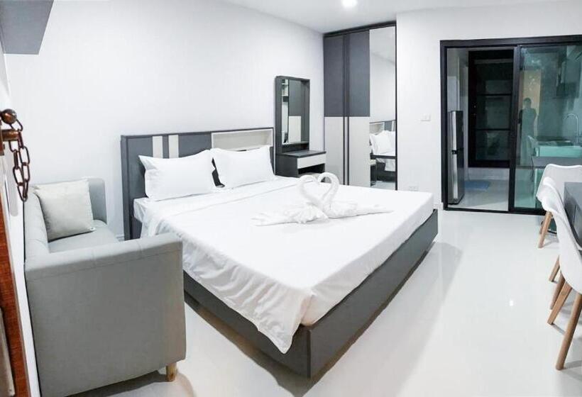 اتاق لوکس با تخت بزرگ, S&y Apartment